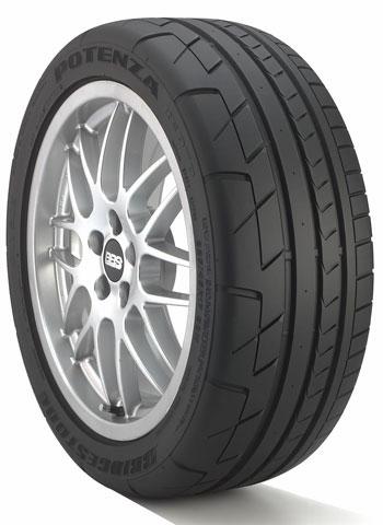 RE070 Z 305/30 R20 5546 henkilöauton renkaat