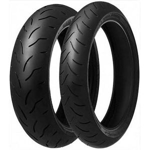 BT016 F G 120/70 ZR17 4591 mp renkaat